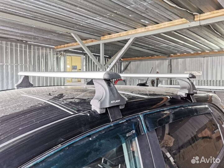 Багажник универсальный Inter D-1 на гладкую крышу