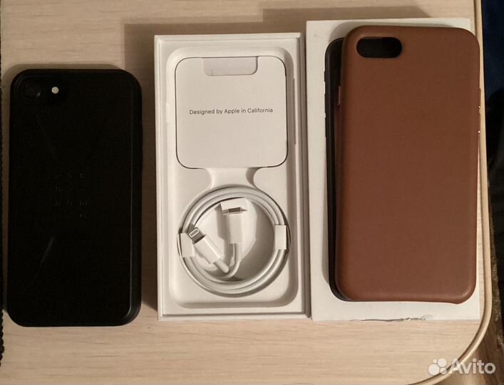 iPhone SE (2022), 128 ГБ