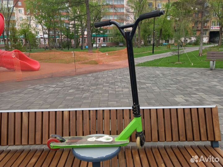 Продам трюковой самокат