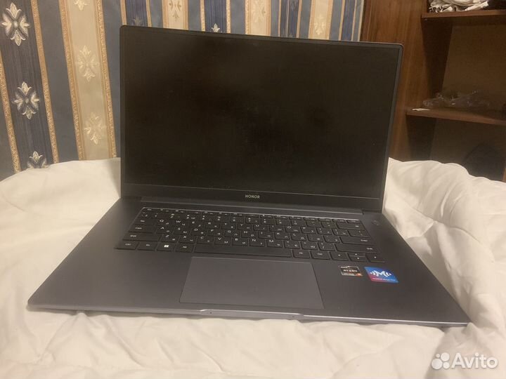 Ноутбук honor MagicBook x 15