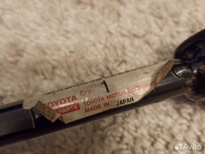 Подушка двигателя правая Toyota Harrier ACU15