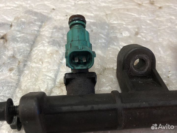 Топливная форсунка рампа Hyundai Sonata 4 EF тагаз