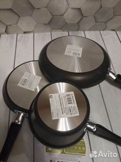 Набор сковороды и ковш антипригарные