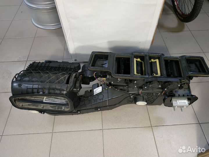 Корпус отопителя MB GL-Class X166 A1668303360