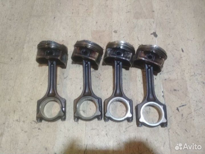 Поршень с шатуном Peugeot