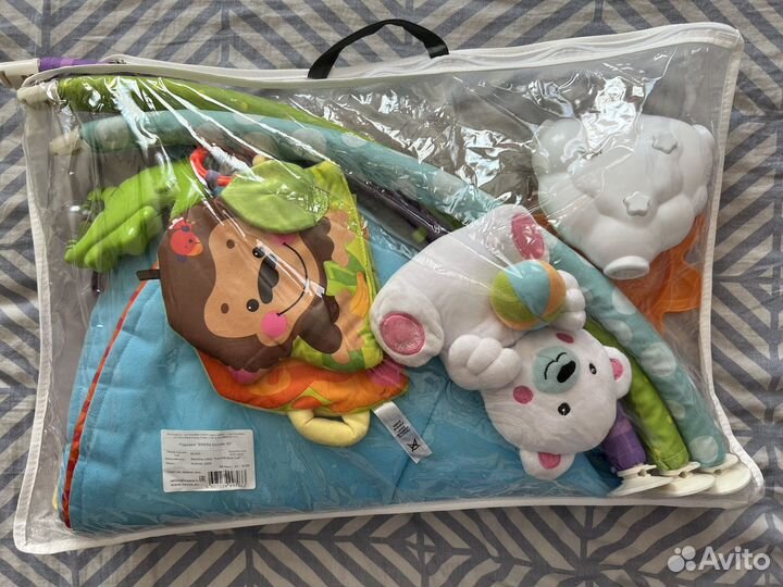 Развивающий коврик с дугами