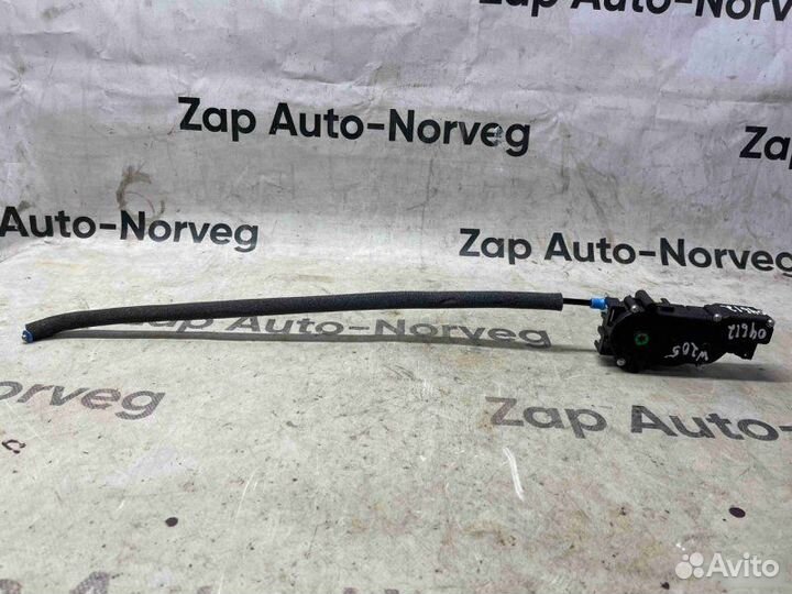 Механизм подъема крышки багажника Mercedes-Benz