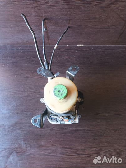 Насос электрогидроусилителя руля Skoda Fabia 2 5J