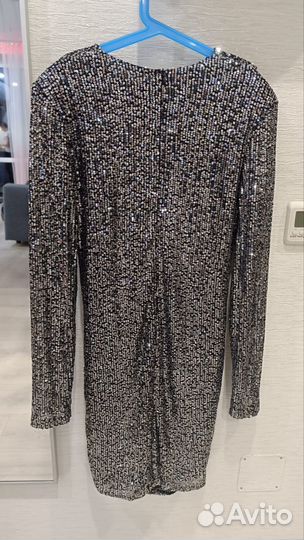 Платье с пайетками 44