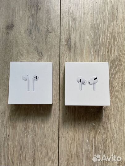 Коробки от техники Apple