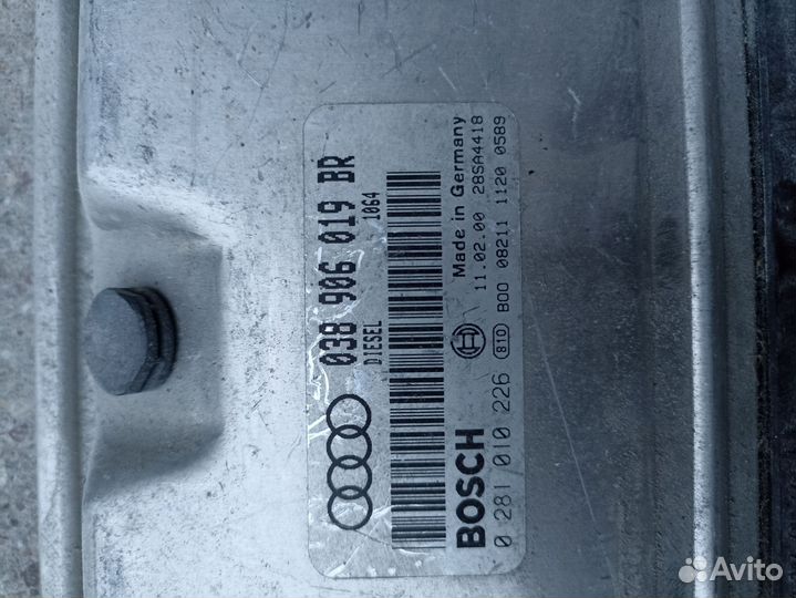 Audi A4 B5 электронный блок двигателя