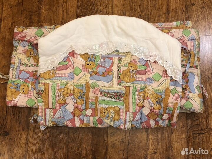 Набор в детскую кроватку