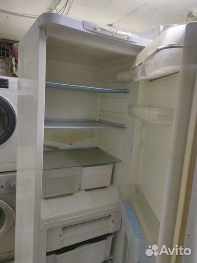 Холодильник бу indesit