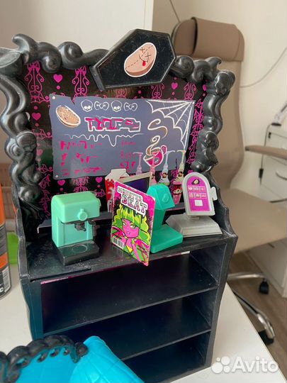 Мебель для кукол монстр хай