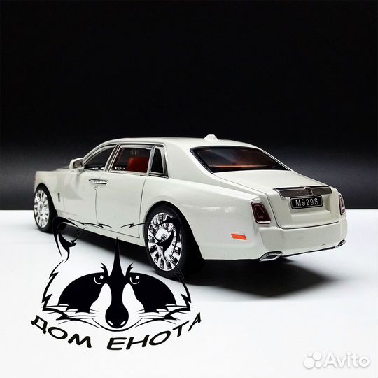 Машинка Rolls Royce phantom модель метал 1:20 25см