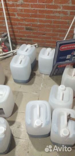 Канистра пластиковая 20 литров