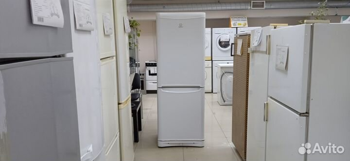 Холодильник Indesit