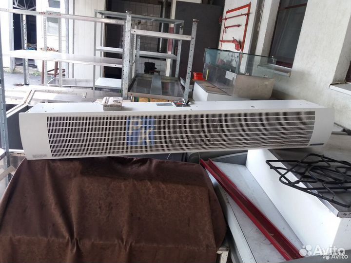 Завесы тепловые водяные Ballu