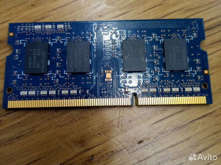 Планка оперативной памяти ноутбука 1гб DDR 3шт 500