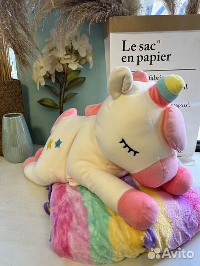 Мягкая игрушка единорог с пледом в комплекте