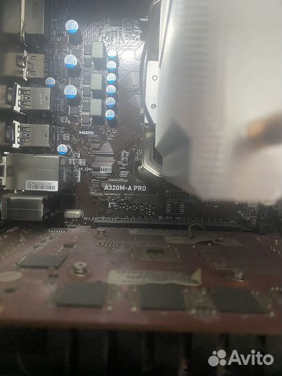 Материнская плата с процессором