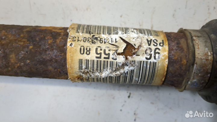 Полуось левая передняя Peugeot 308