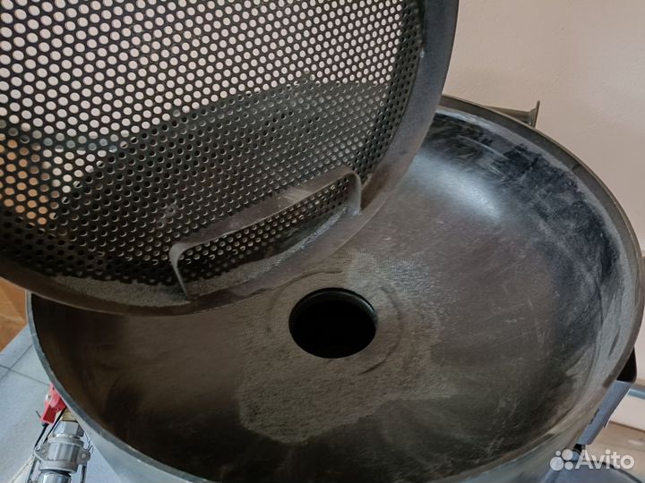 Пескоструйная камера и напорный пескоструй PST-75