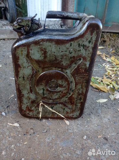 Канистра металлическая