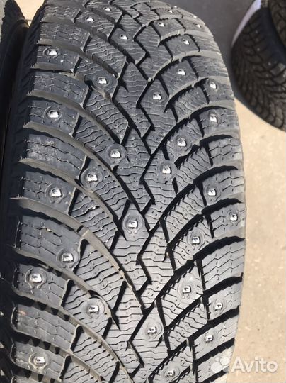Pirelli Ice Zero 2 215/65 R16