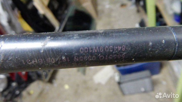 Амортизатор крышки багажника Nissan Teana J31 3.5