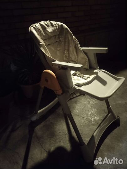 Стульчик для кормления