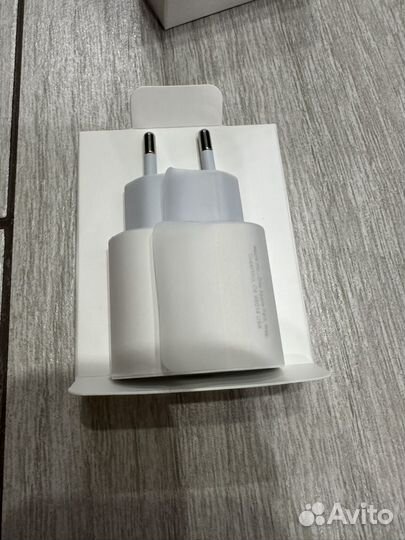 Блок питания Apple 20w