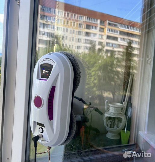 Робот мойщик окон