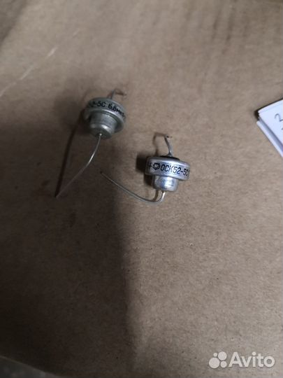 Конденсаторы к52-5с 150мкф 10мкф 6.8мкф