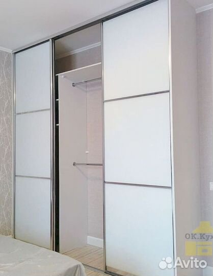 Шкаф купе с зеркалом