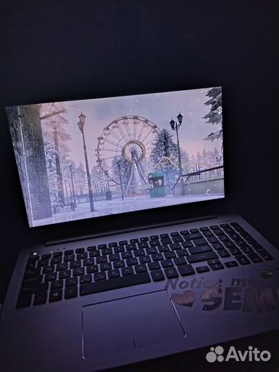 Ноутбук Asus