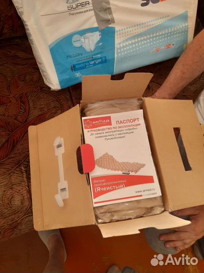 Противопролежневый матрас + подгузники,пеленки