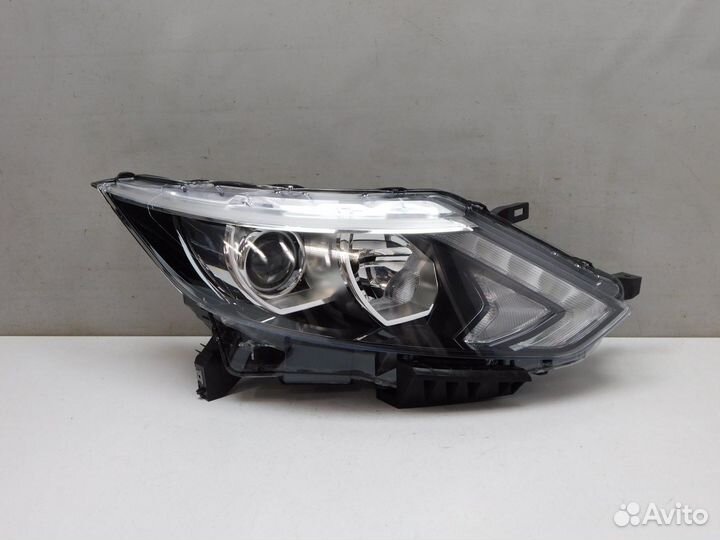 Фара правая Nissan Qashqai