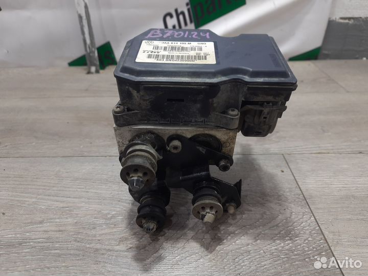 Блок ABS для Volkswagen Passat B7 3AA614109M