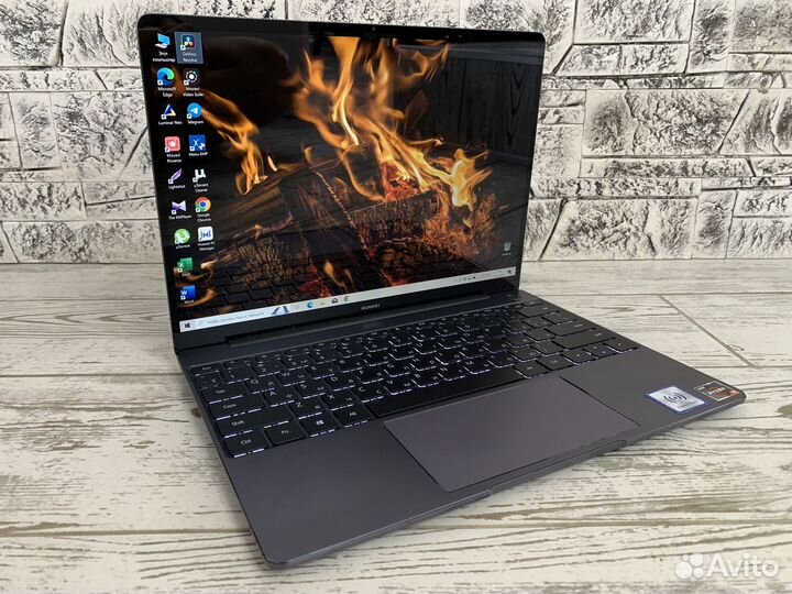Мощный ультрабук Huawei Matebook 13