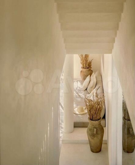 3-к. квартира, 100 м², 1/13 эт.