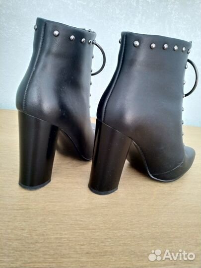 Ботильоны б/у,натуральная кожа 37