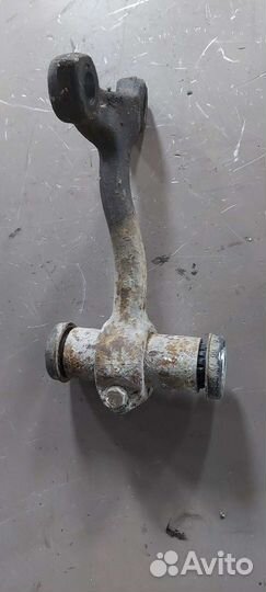 Сошка рулевая на Mercedes W140