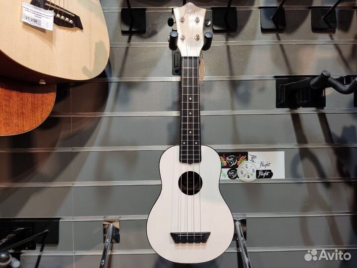 Flight TUS-35 WH - Укулеле