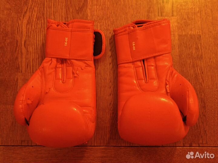 Боксерские перчатки 14 oz Demix