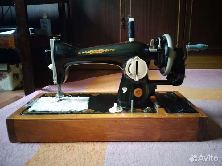 Машинка швейная подольская