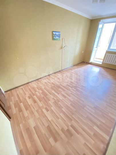 2-к. квартира, 60 м², 3/12 эт.
