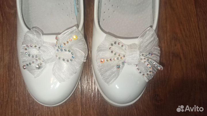 Туфли для девочки белые р 36