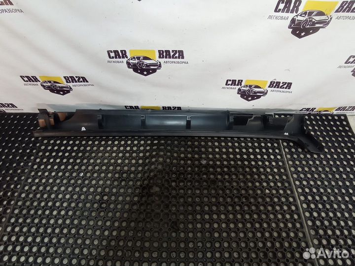 Накладка на порог наружная левая L Volvo XC60