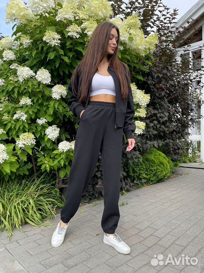 Костюм спортивный